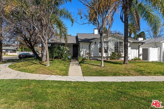 Building Photo - 12423 Martha St