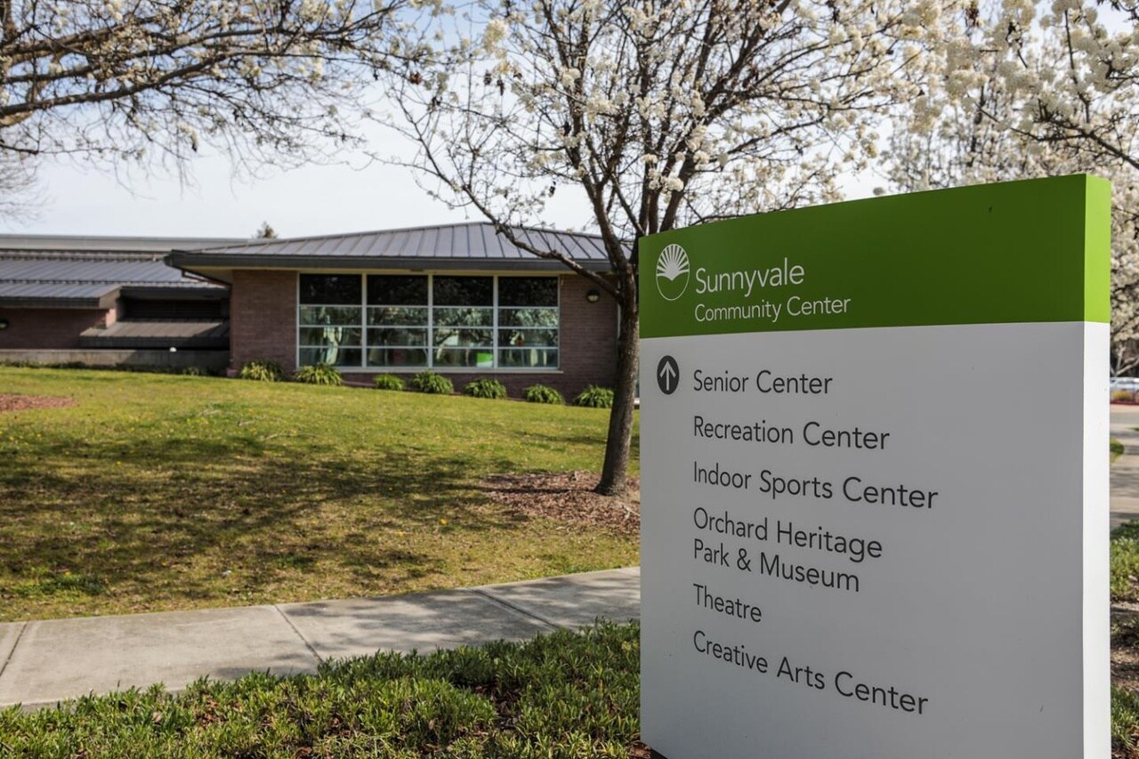 Building Photo - 1248 Crescent Ter