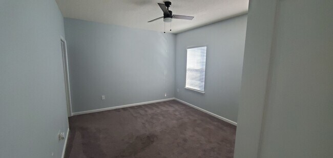 Building Photo - 2 bedroom 2 bathroom condo for rent