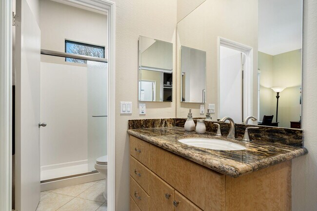 Building Photo - 75840 Sarazen Way