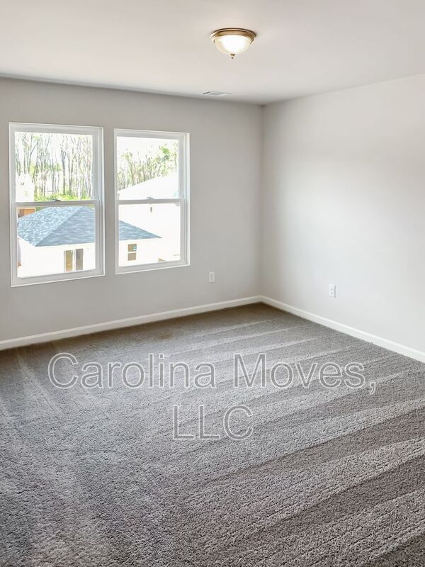 Building Photo - 667 Farmstead Trail