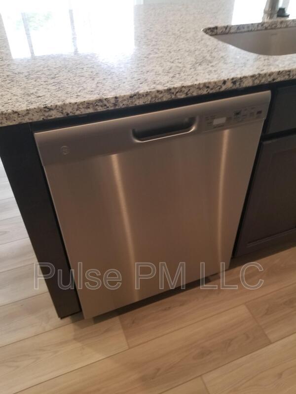 Building Photo - 1389 Meadowrun Ln