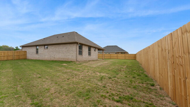 Building Photo - 52 Watson Ln