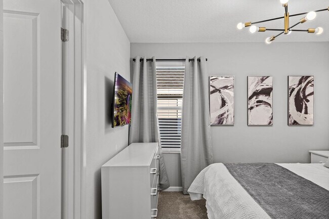 Building Photo - 9206 Seascape Cv