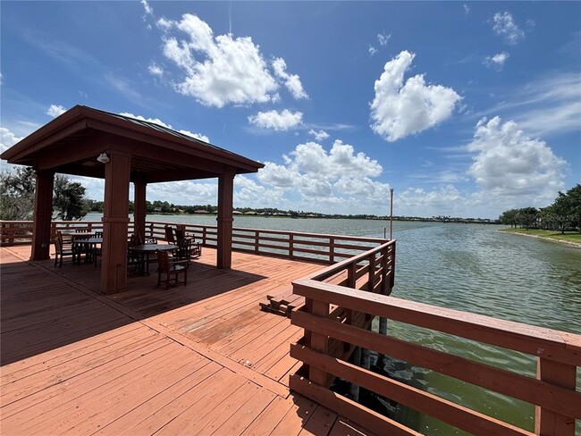 Building Photo - 6536 Moorings Point Cir