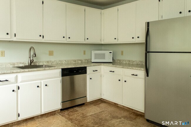 Building Photo - 1 Bradley Cir