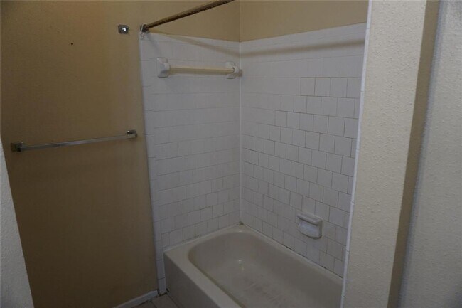 Building Photo - 2790 Tallowood
