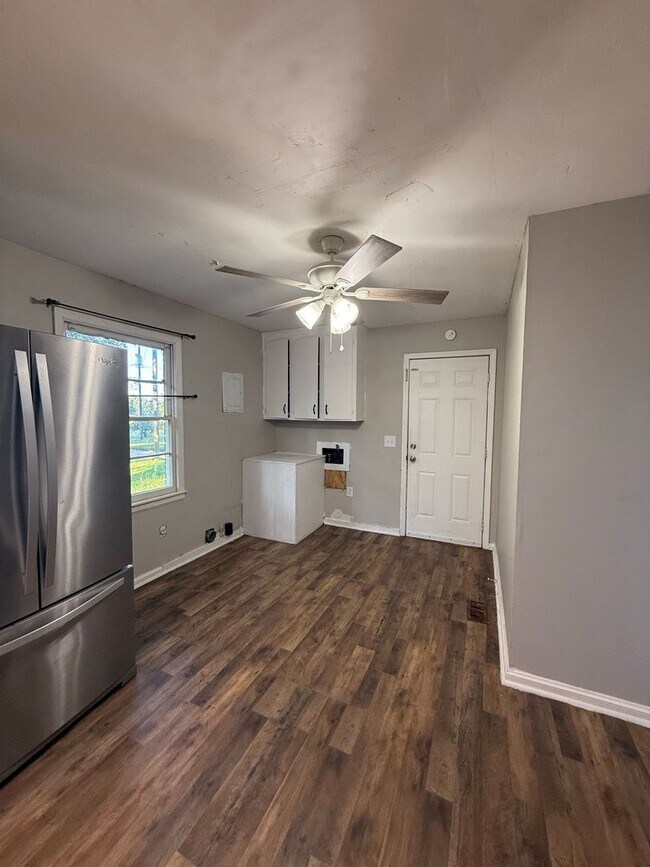 Building Photo - 3-Bedroom, 1-Bath Home in Sharon, SC