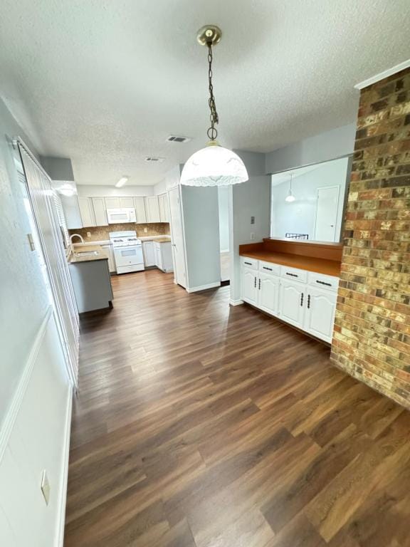 Building Photo - 606 Grinnell Dr
