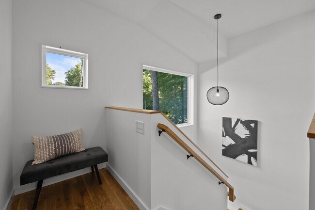 Building Photo - Stunning New Construction Home in the Hear...