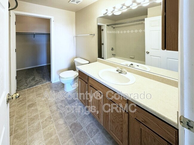 Building Photo - 3081 Mandalay Grove