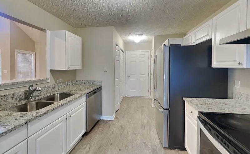 Building Photo - 759 Birchwood Ln SW