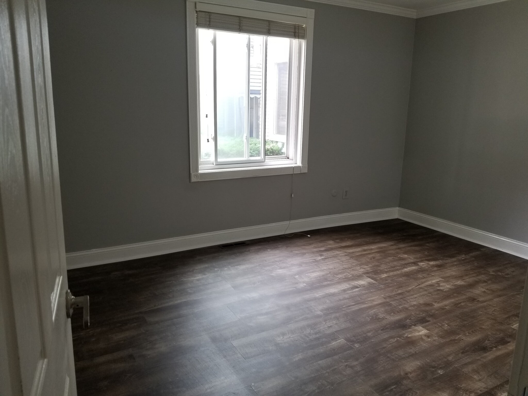 Building Photo - 4030 W 13 Mile Rd