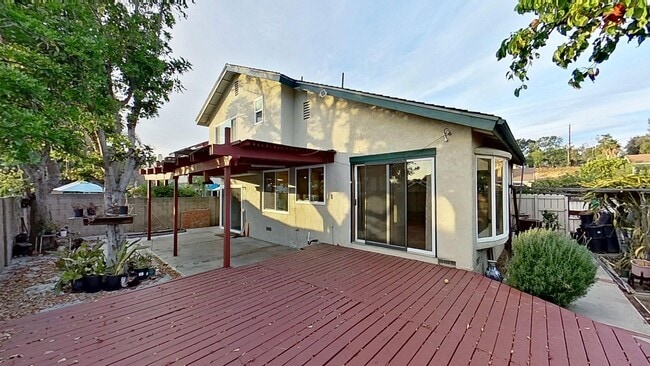 Building Photo - 24652 Vía Raza