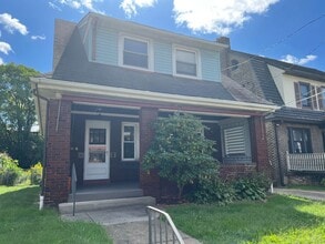 Building Photo - she71