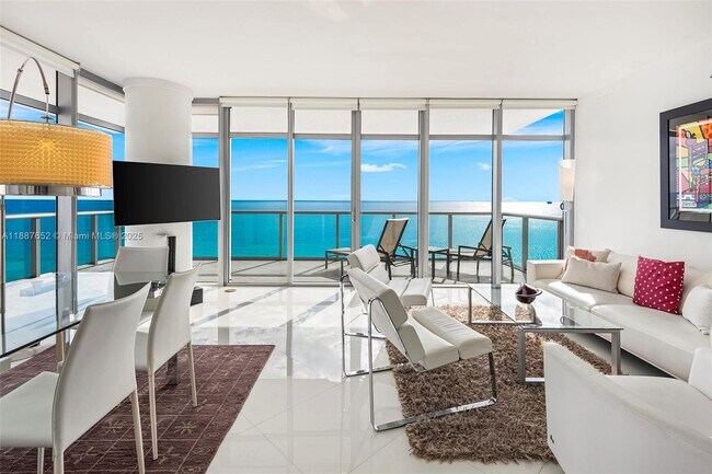 Building Photo - 3737 Collins Ave