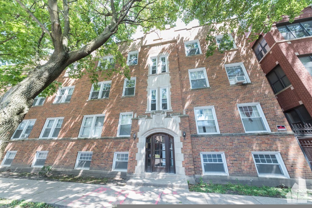 Building Photo - 5135 N Wolcott Ave