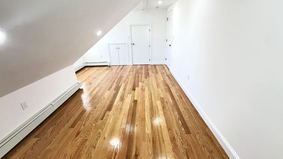 Building Photo - 50 Conant St