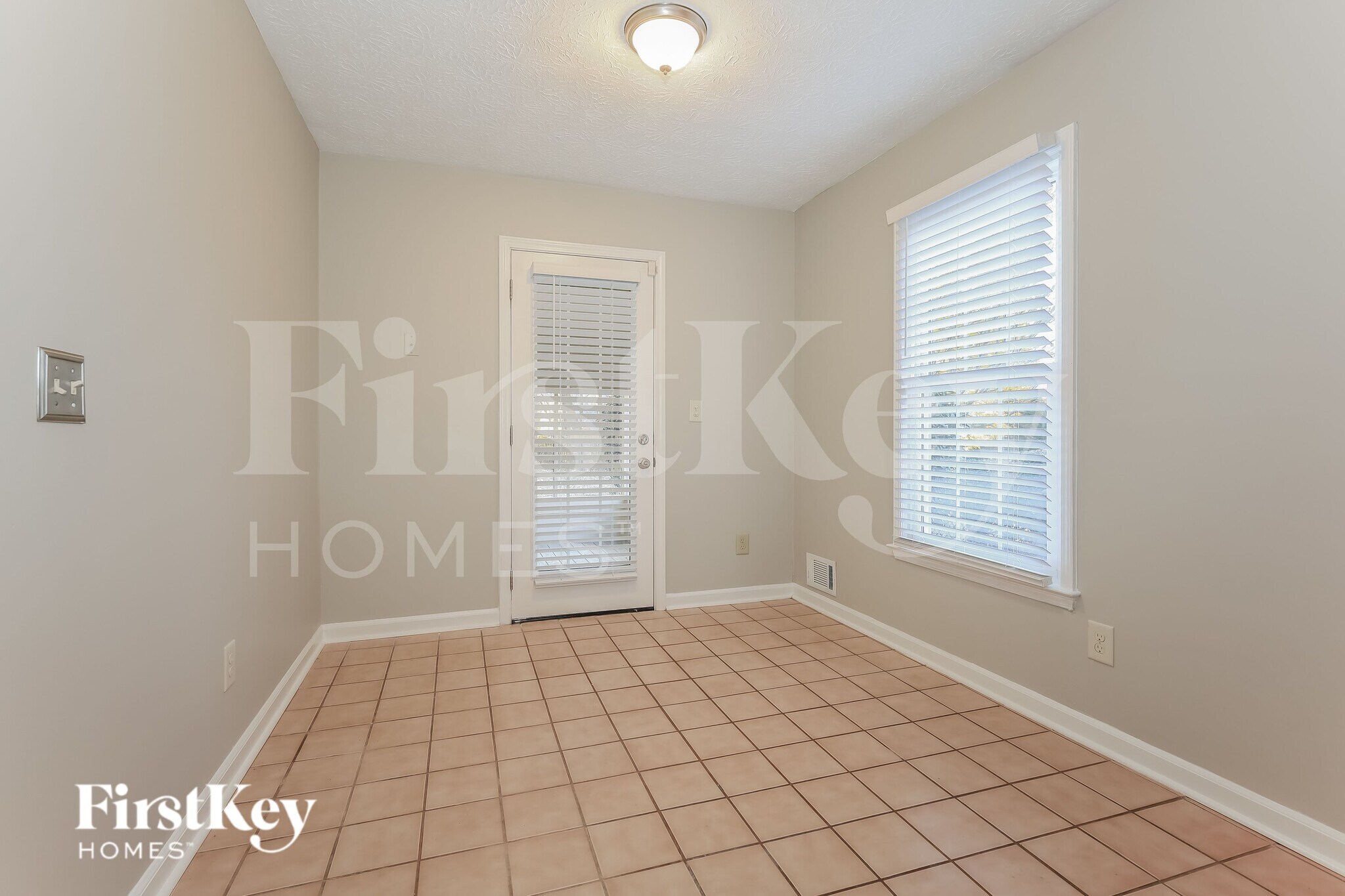 Building Photo - 2067 Shillingwood Dr NW