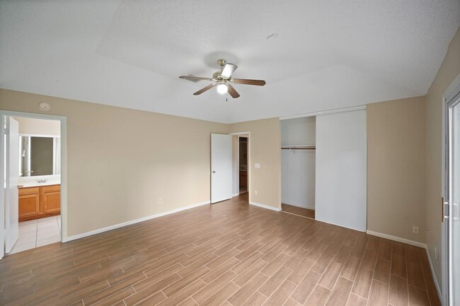 Building Photo - 18206 Brooknoll Dr