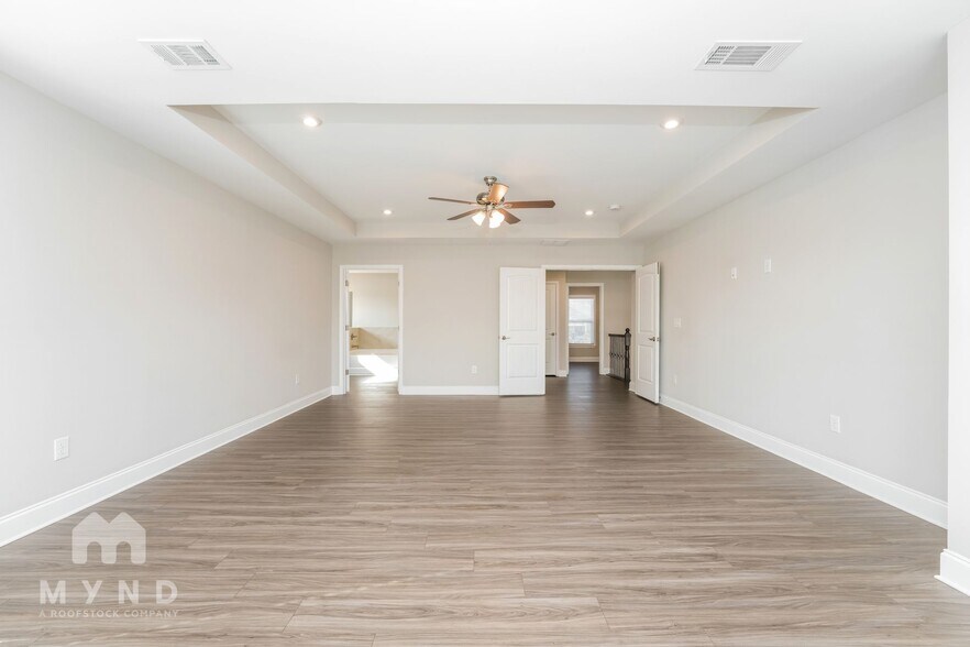 Building Photo - 584 Michigan Cir