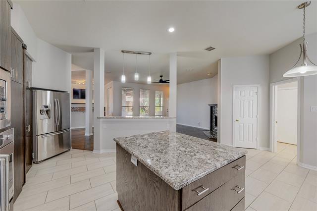 Building Photo - 2728 Gull Lake Dr