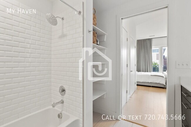 Building Photo - 2550 Lawrence St