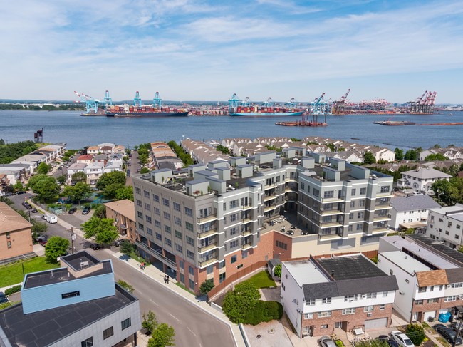 Building Photo - Archview Flats