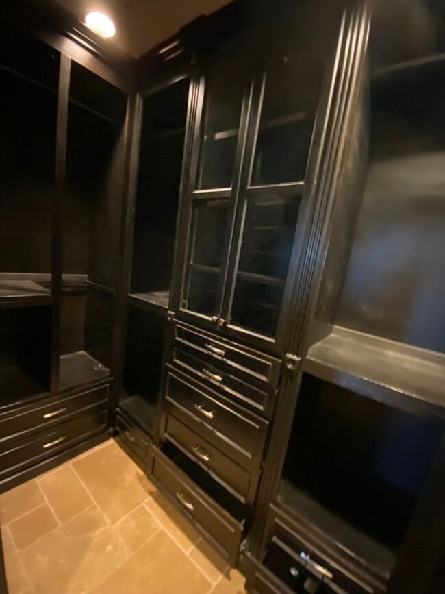 Building Photo - HOME FOR RENT IN CLINT