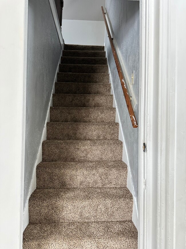 Building Photo - 1616 9th St