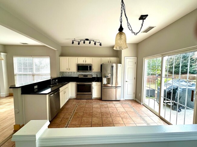 Building Photo - 2008 Chinabrook Ct