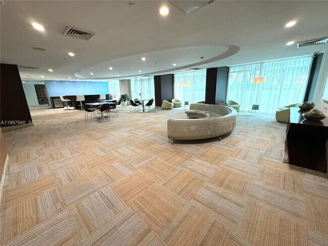 Building Photo - 951 Brickell Ave