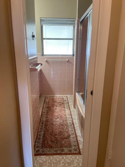 Building Photo - 101 N Lakeside Dr