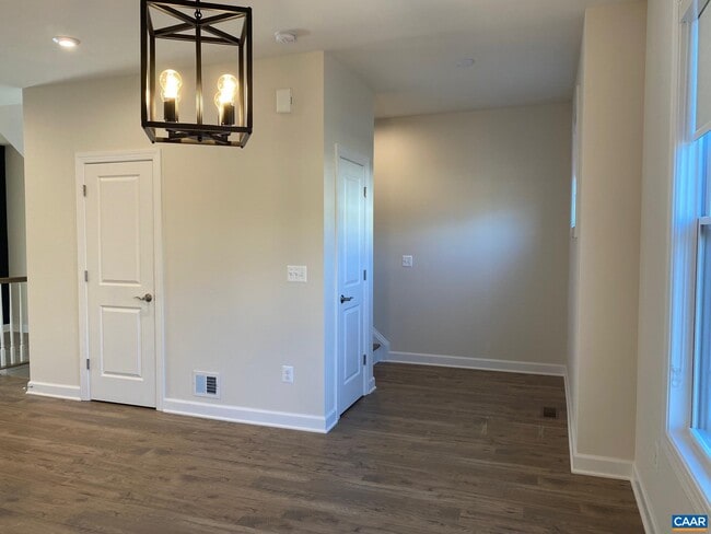 Building Photo - 2254 Fowler Cir
