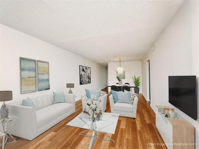 Building Photo - 4701 Martinique Dr