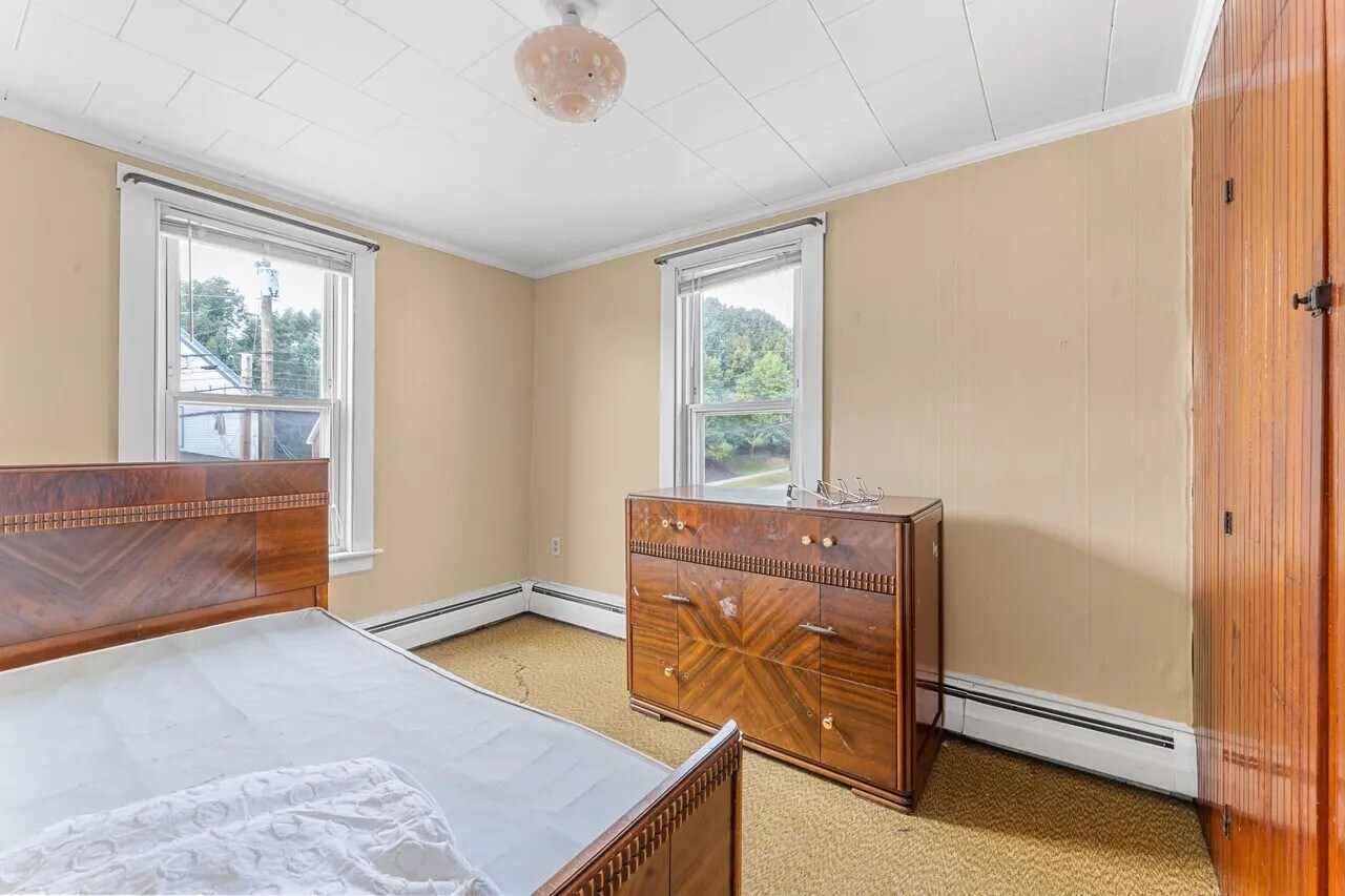 Bedroom - 143 Northern Ave