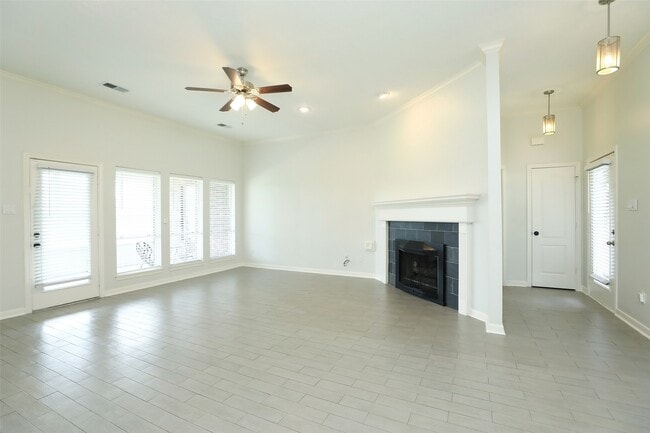 Building Photo - 24603 Haigshire Dr