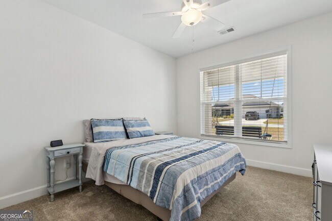 Building Photo - 166 Verano St
