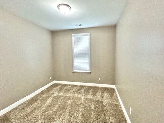 Building Photo - DarwoodDrive6321