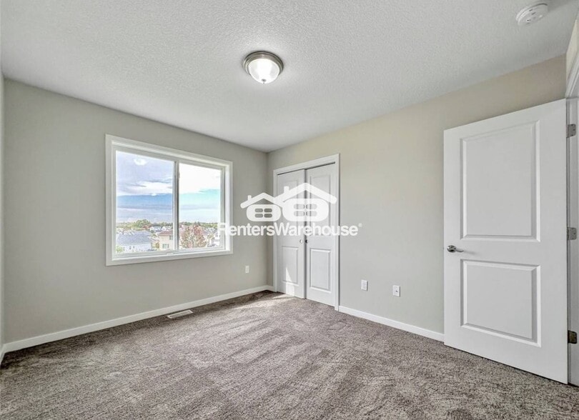 Building Photo - 7000 Lake Ridge Ave