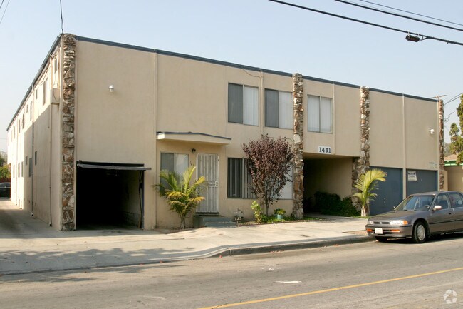 Building Photo - 1431 Obispo Ave