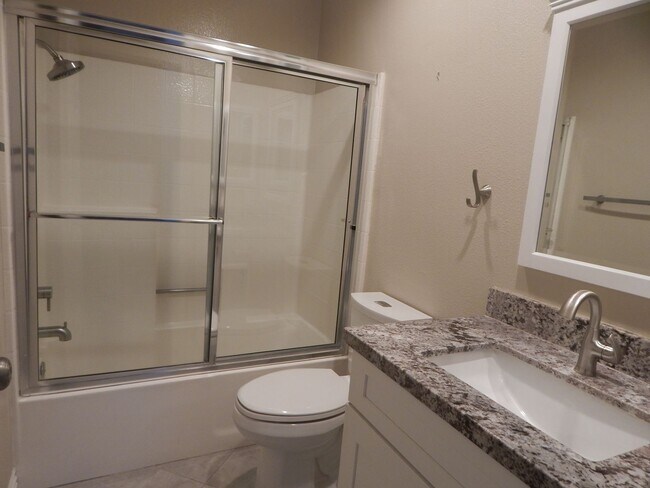 Building Photo - Sera Brisa Condo in Rancho Santa Margarita