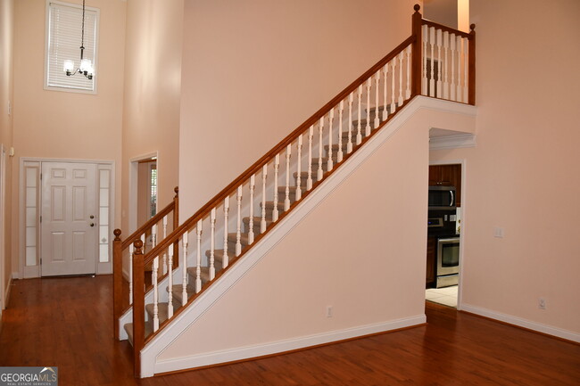 Building Photo - 4235 Old Wood Dr SW