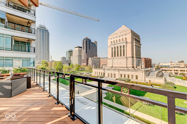 Building Photo - 429 N Pennsylvania St