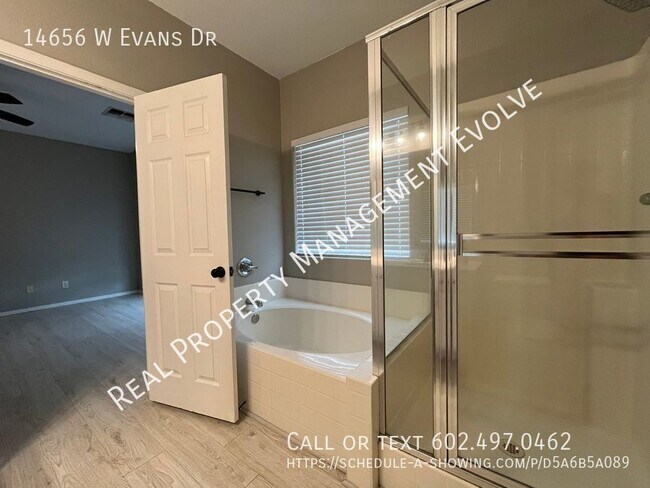 Building Photo - 14656 W Evans Dr