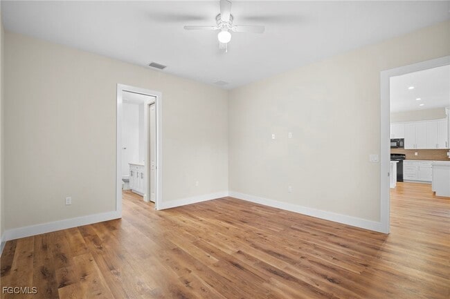 Building Photo - 3244 32nd Ave SE