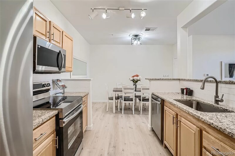 Building Photo - 1509 S Florence Ct