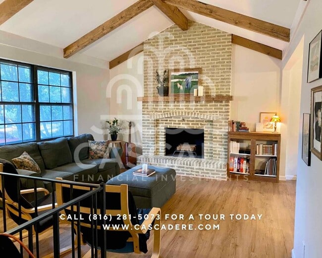 Primary Photo - 1925 SE Flagstone Ct