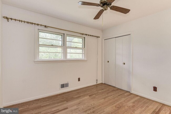 Building Photo - 335 N Madison St