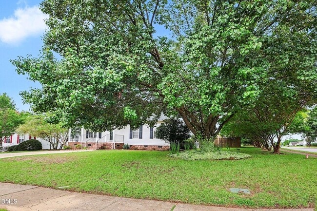 Building Photo - 200 Waterford Dr